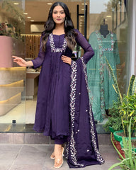 Women Purple Cotton Kurta Pant and Mulmul Dupatta set