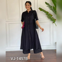 Women Black Pocket Embroidery Cotton Kurta Palazzo set