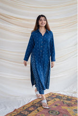 Women Blue Dabbu Print Cotton Kurta Pant set