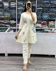 Women Off-White Cotton Hand Aari Work Co-Ord set