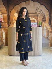 Women Black Cotton Sunflower Embroidery Kurta Pant set