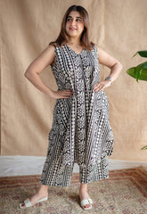 Women Black Print A-line Silhouette Cotton Kurta Pant set