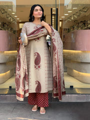 Women Red Carrie Cotton Kurta Pant and Dupatta set