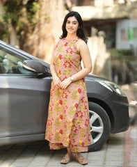 Women Pink Floral Cotton Womanhood Kurta Pant set