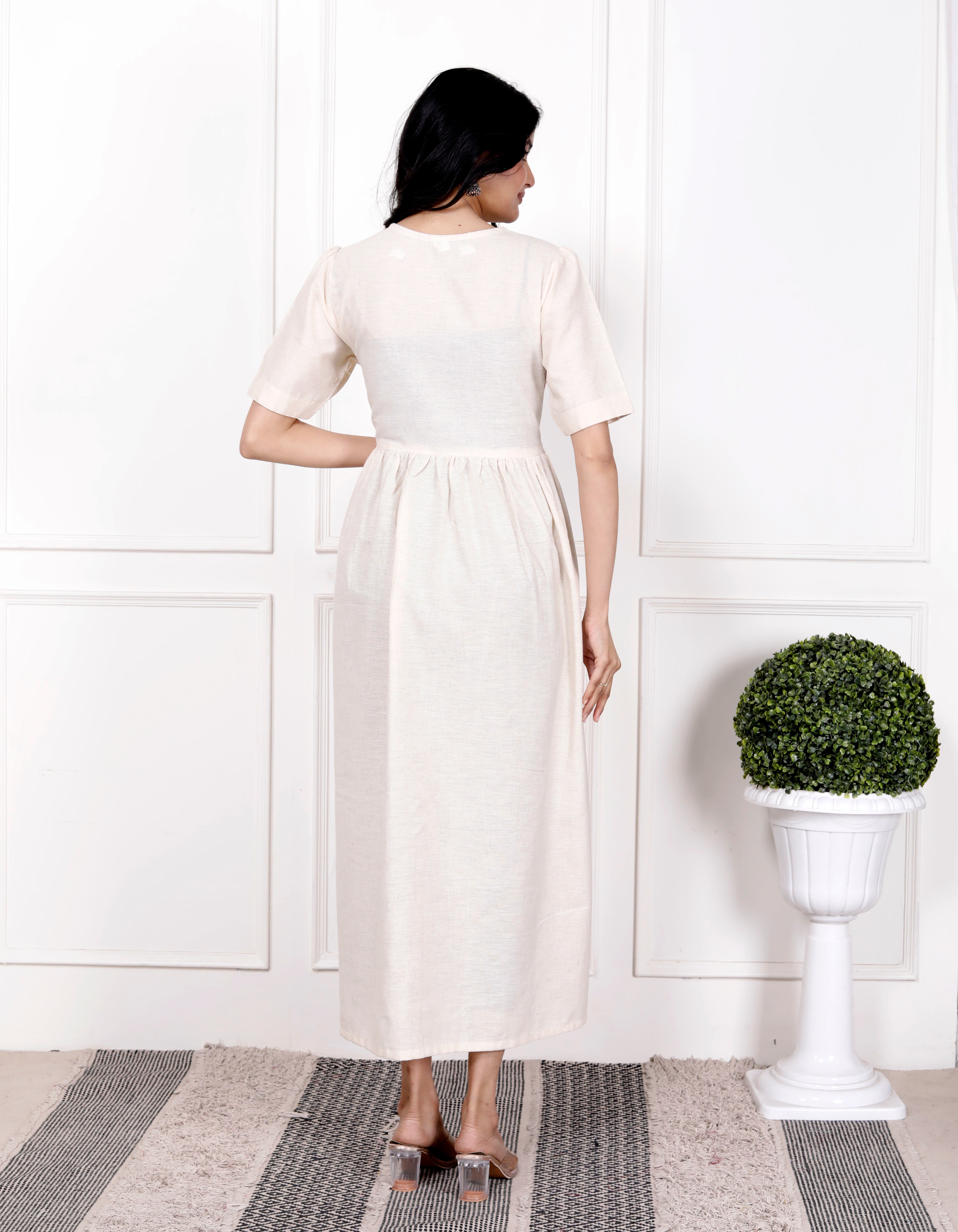 Women Off-White Cotton Flex Middy Gown