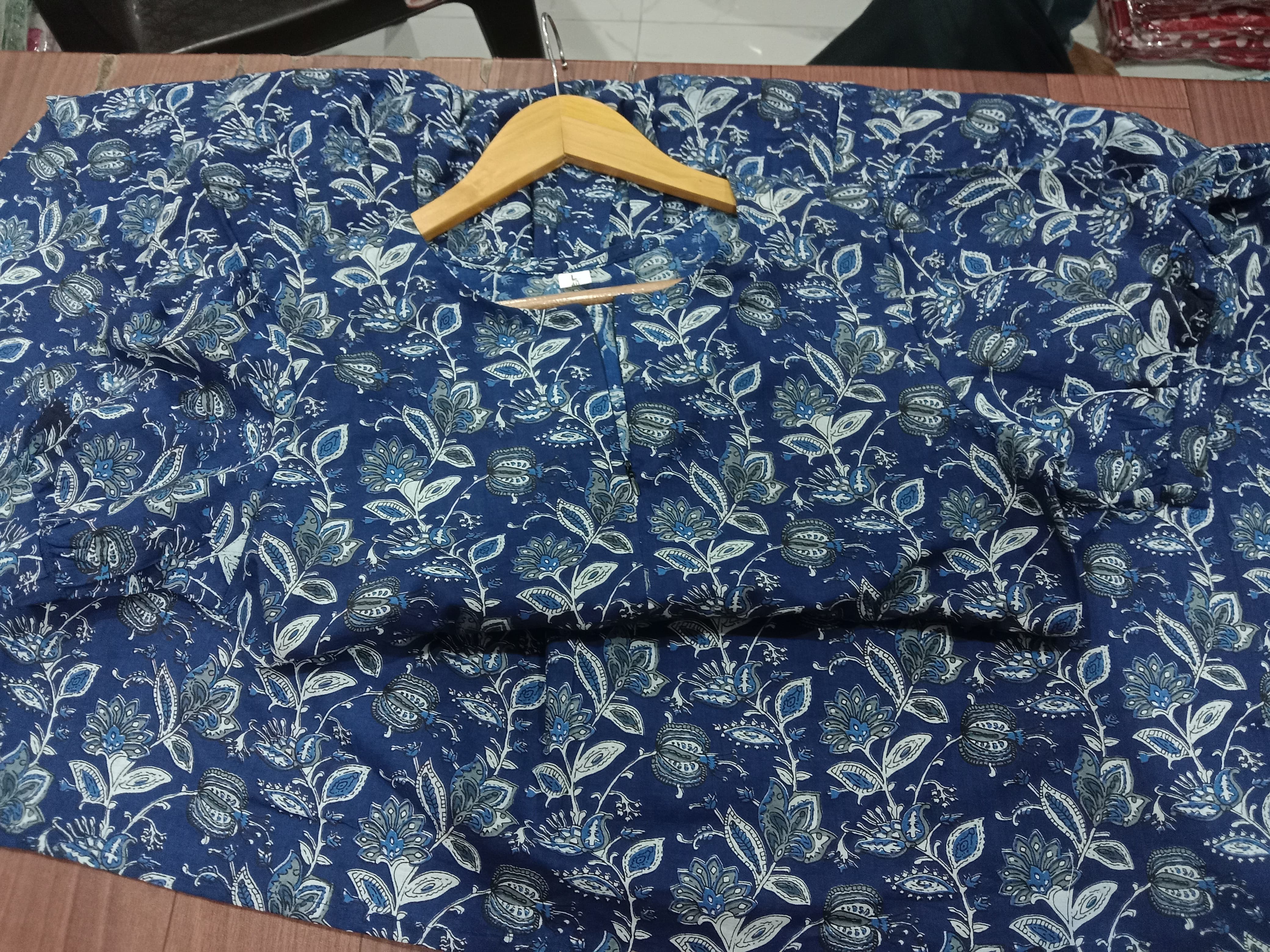 Women Blue Floral Cotton Middi