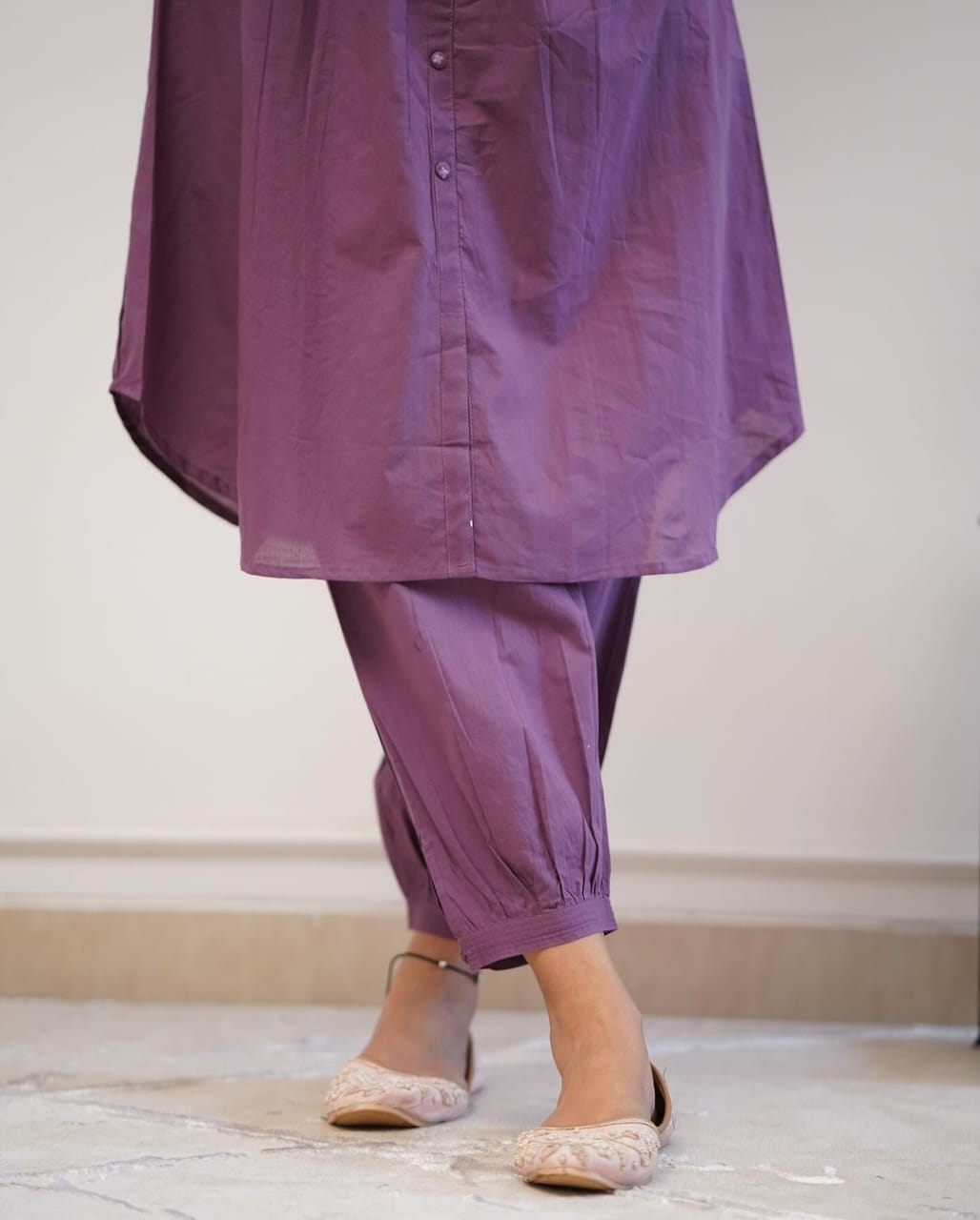 Women Monochrome Cotton Purple Kurta Pant set