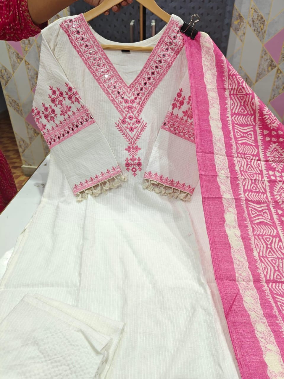 Women Katha Cotton Pink Kurta Pant and Dupatta set