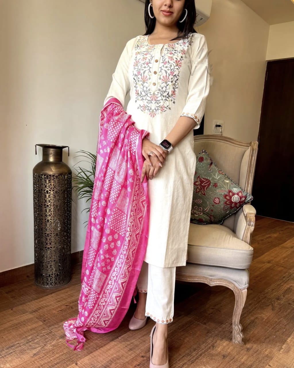 Women Off-White Handloom Cotton Kurta Pant and Dupatta set