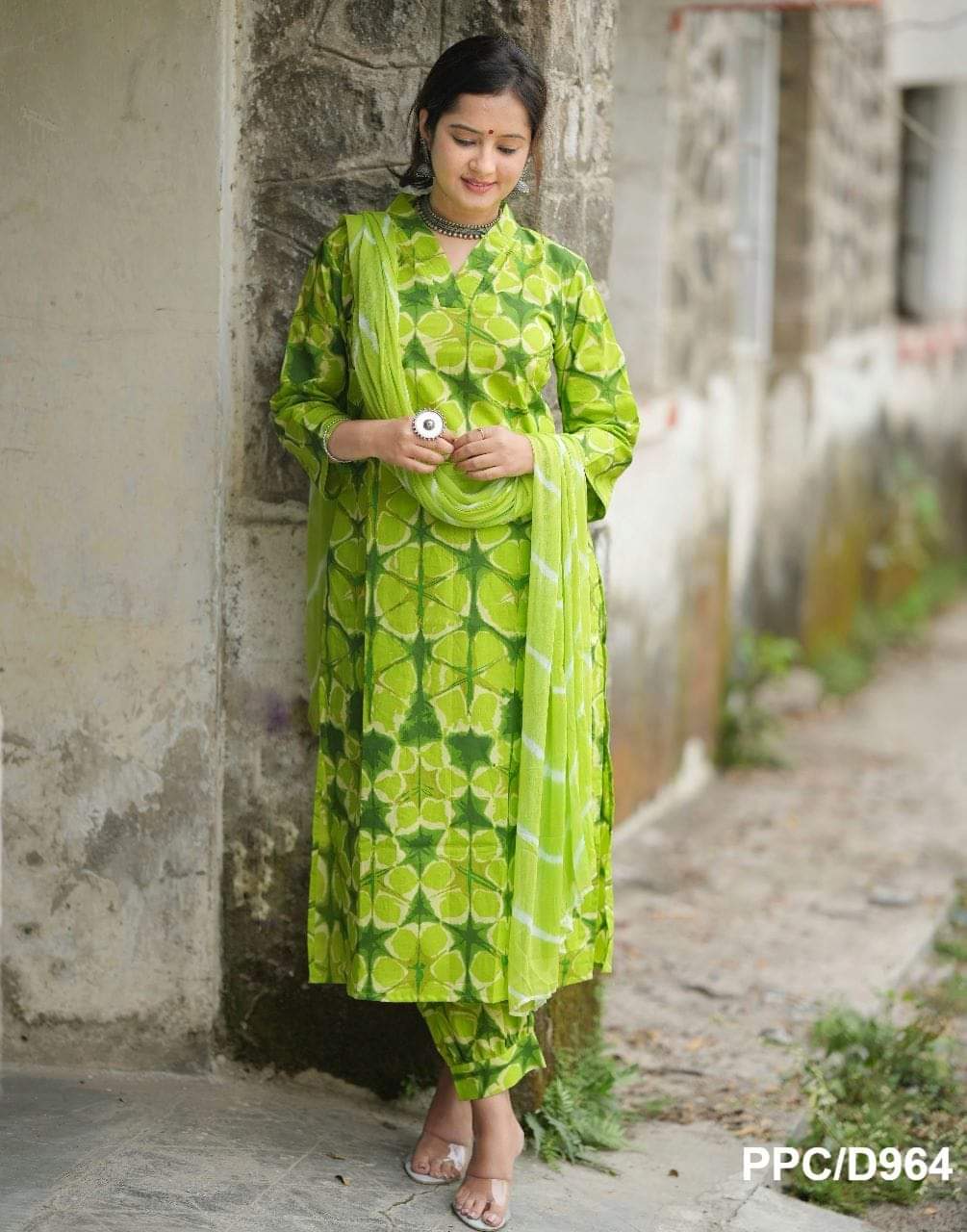 Women Cotton Green Gulnaar Kurta Pant and Dupatta set