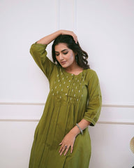 Trending Green Tagai Cotton Kurta Pant set