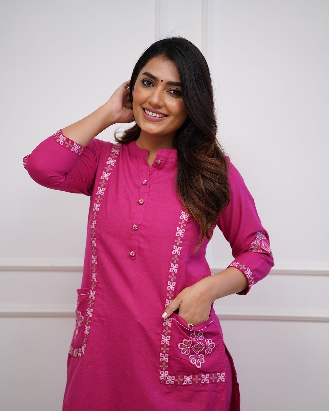 Women Cotton pocketed Pink Kurta Pant set