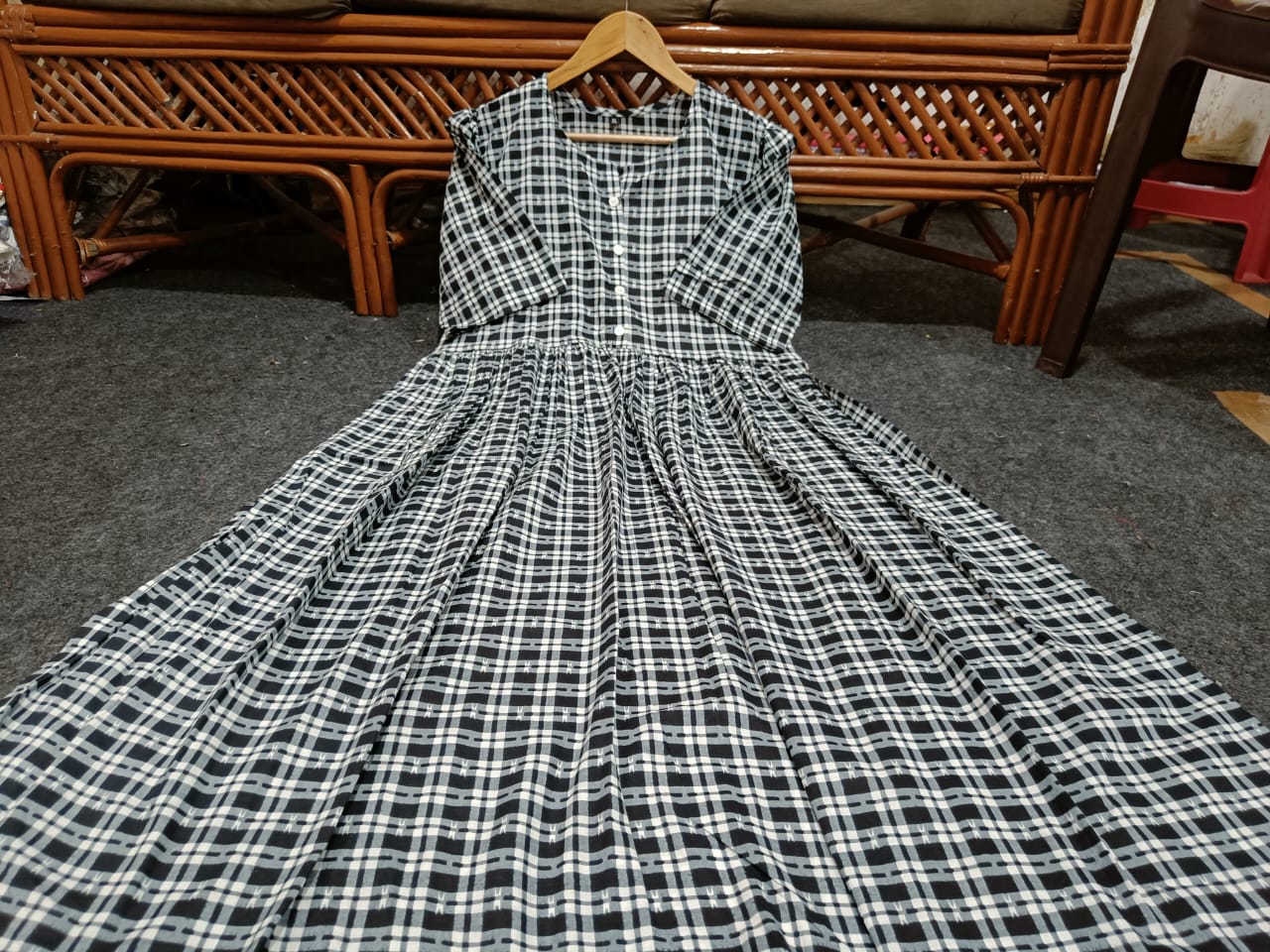 Women Checks Cotton Middy Gown