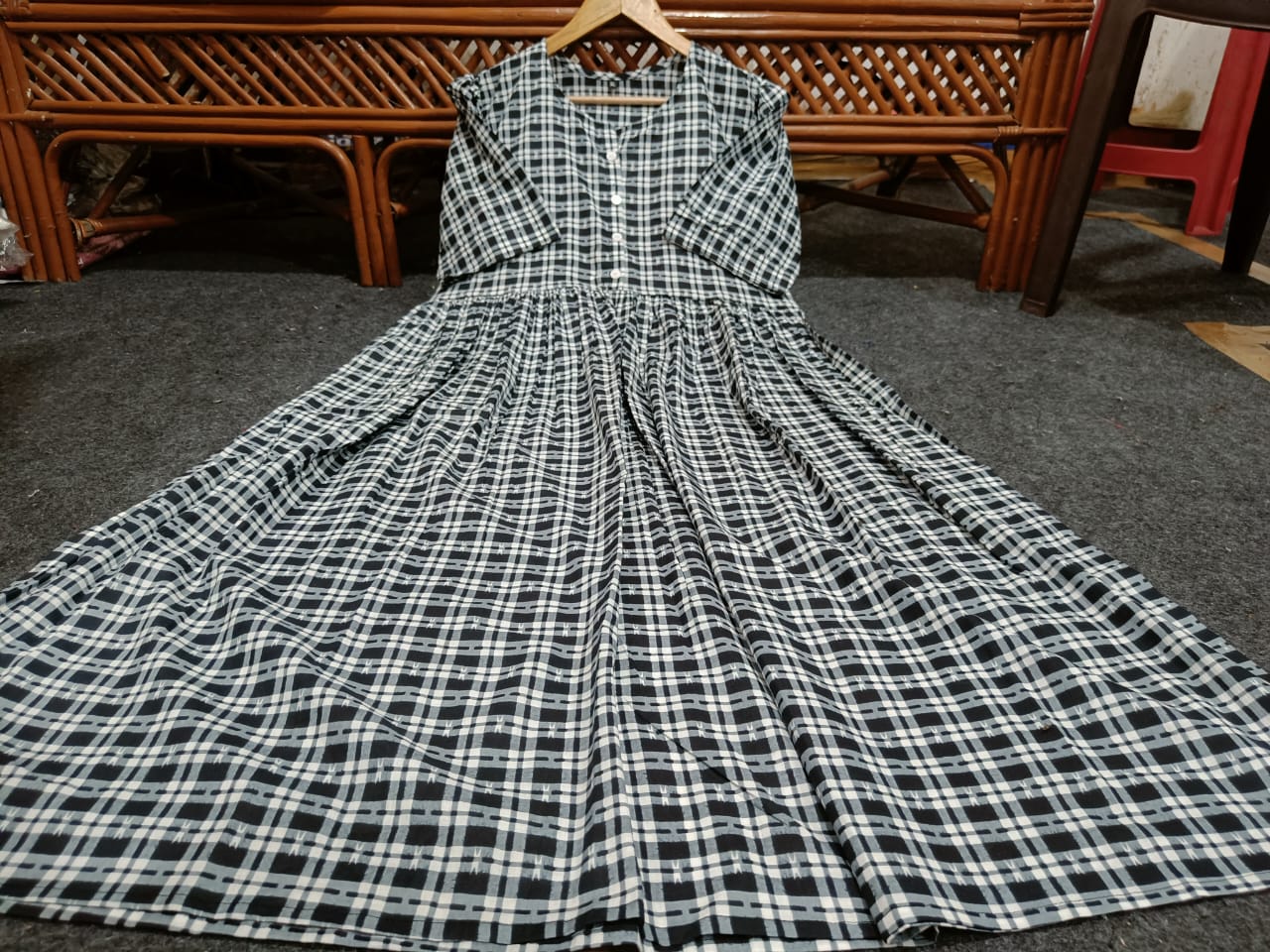 Women Checks Cotton Middy Gown