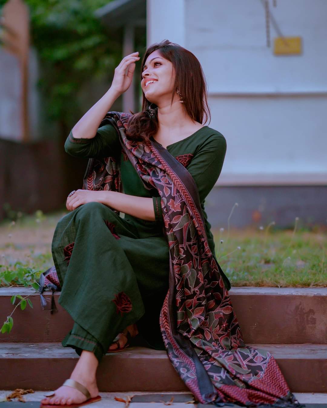 Women Green Rose embroidery Kurta Pant and Dupatta set