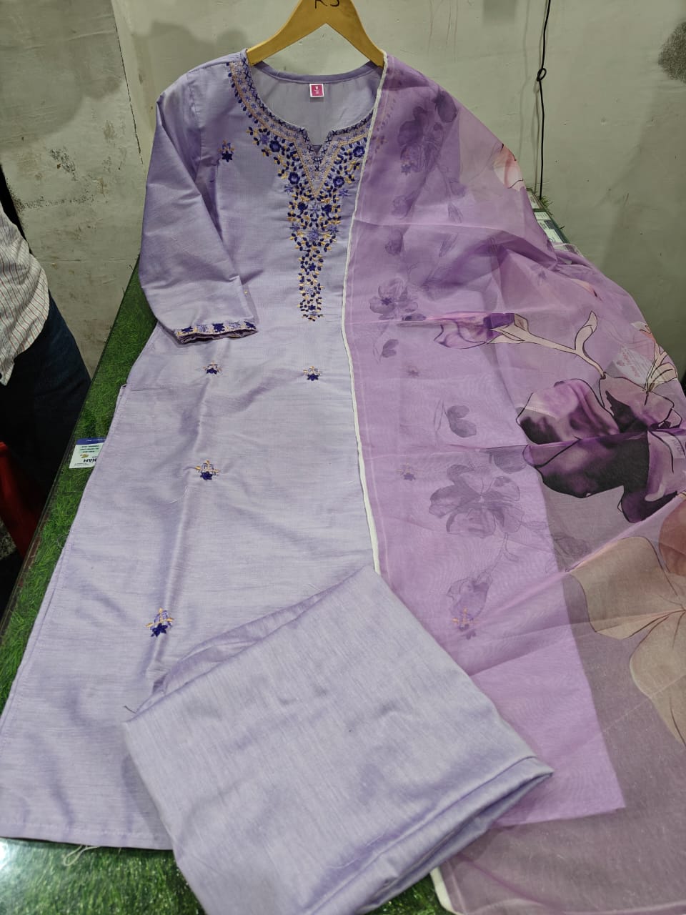 Women Purple Kurta Pant and Dupatta set