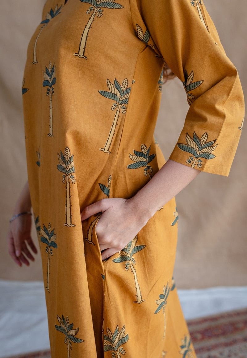 Women Yellow Cotton Kurta Pant set