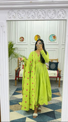 Women Green Heart Embroidery Cotton Kurta Pant and Dupatta set