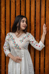 Women White Cotton Embroidery Middi Gown 2