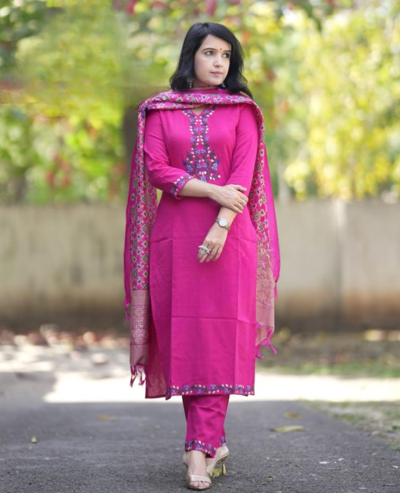 Women Pink Embroidery Cotton Kurta Pant and Dupatta set