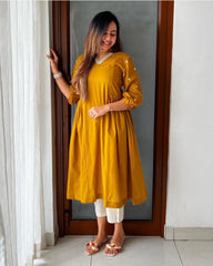 Women Yellow Cotton Kurta Pant set