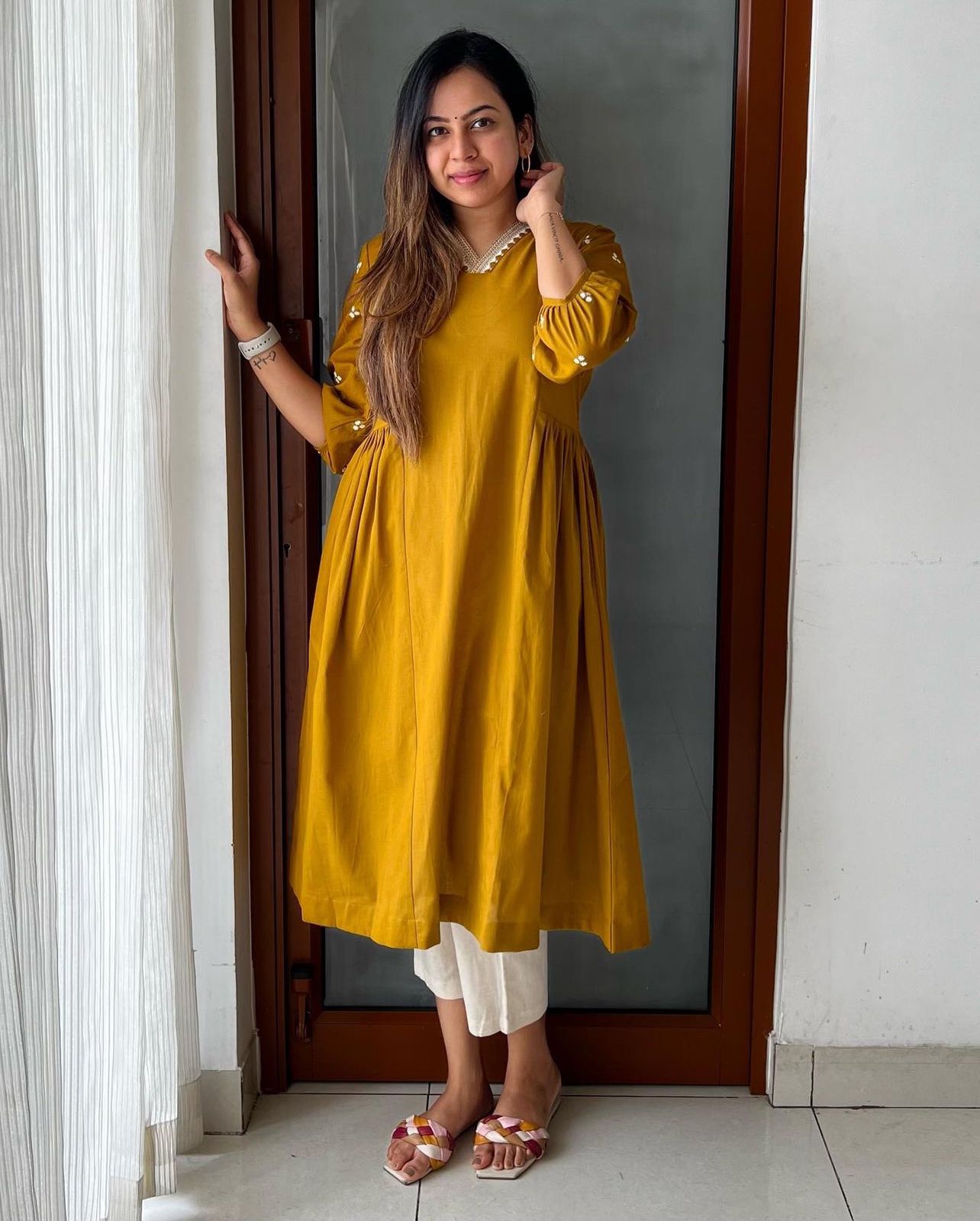 Women Yellow Cotton Kurta Pant set