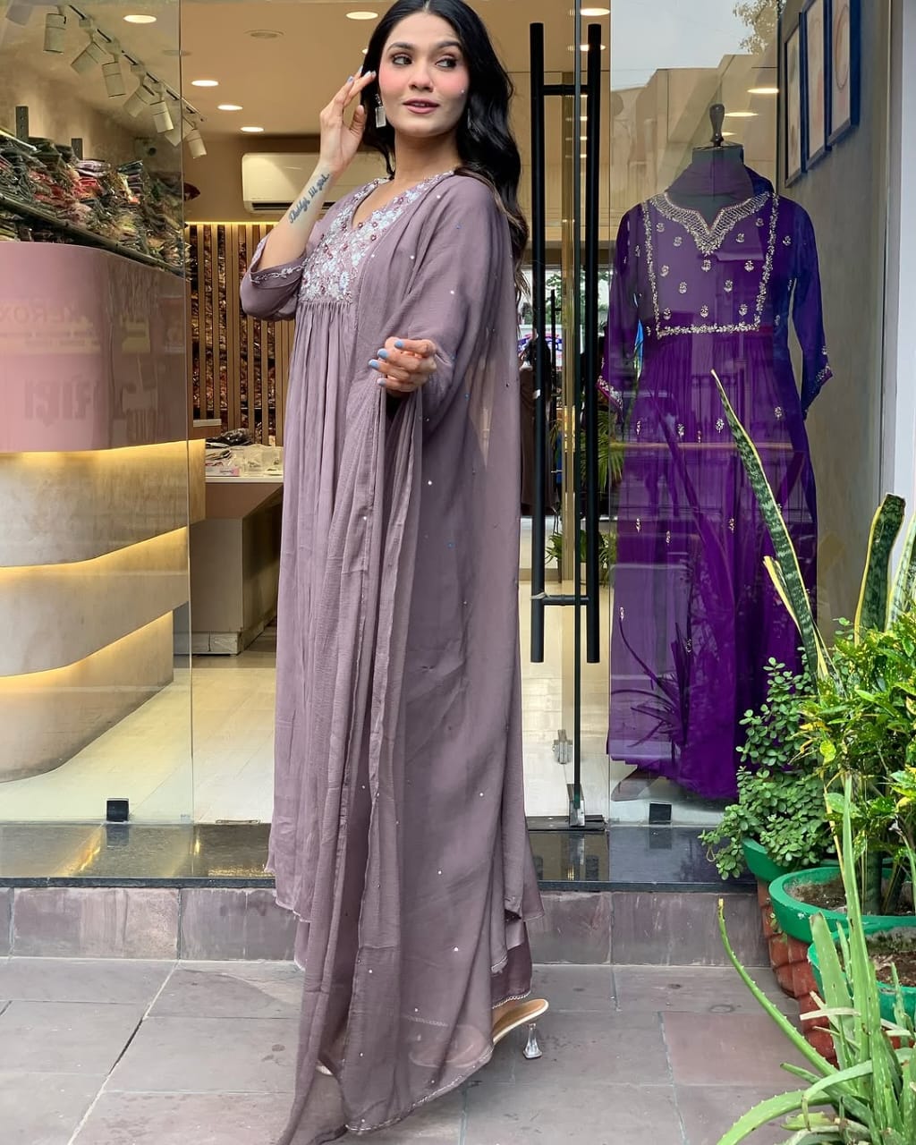 Women Lilac Cotton Kurta Pant and Dupatta set