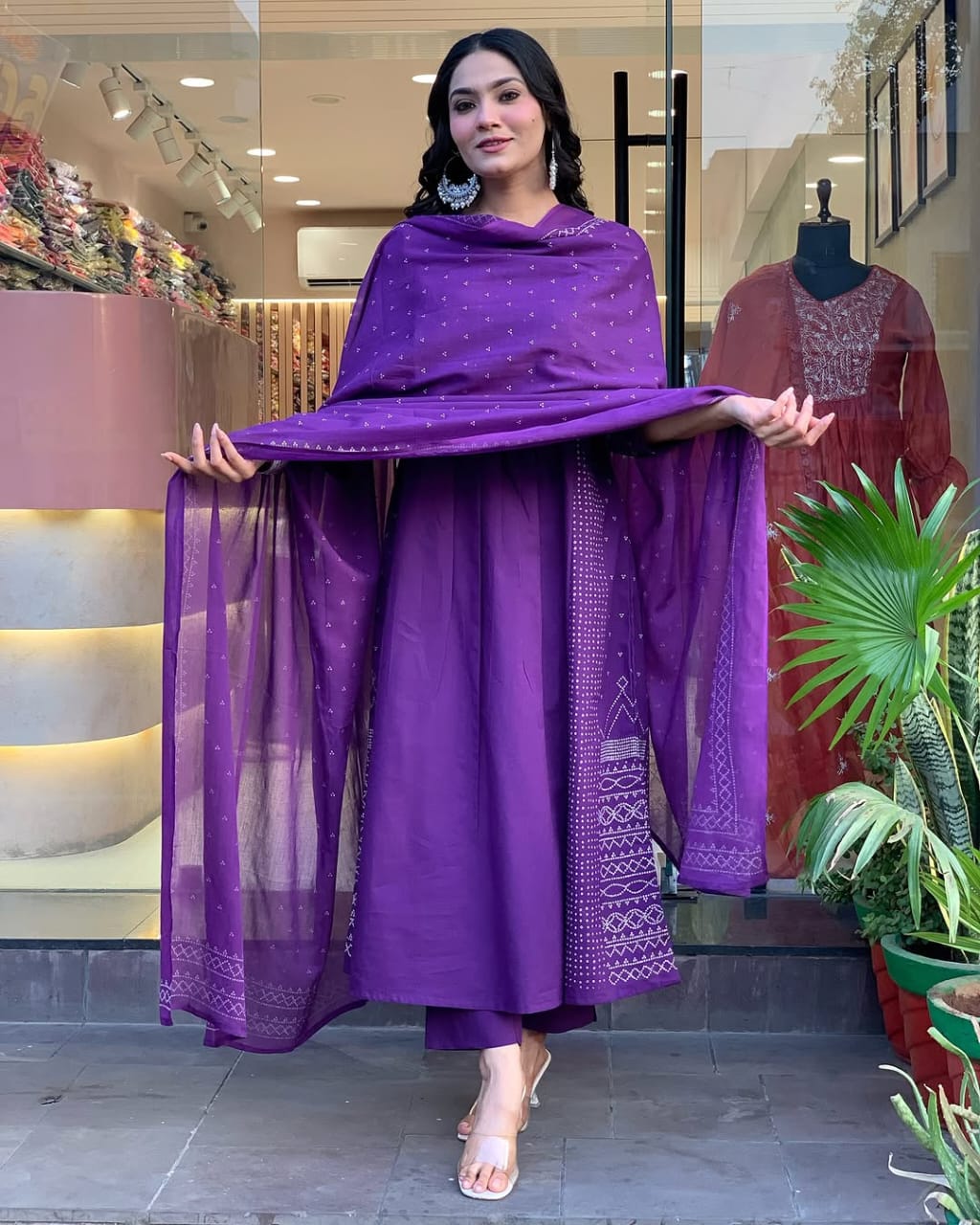 Women Purple Zari Cotton Kurta Pant and Mulmul Dupatta set