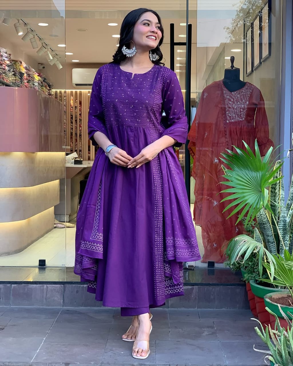 Women Purple Zari Cotton Kurta Pant and Mulmul Dupatta set