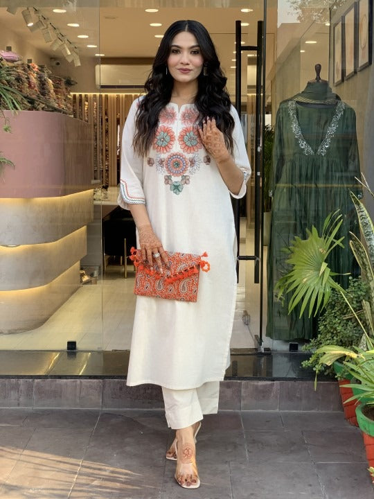 Women Cotton Off-White Flex Kurta Pant set