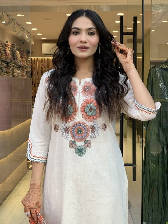 Women Cotton Off-White Flex Kurta Pant set
