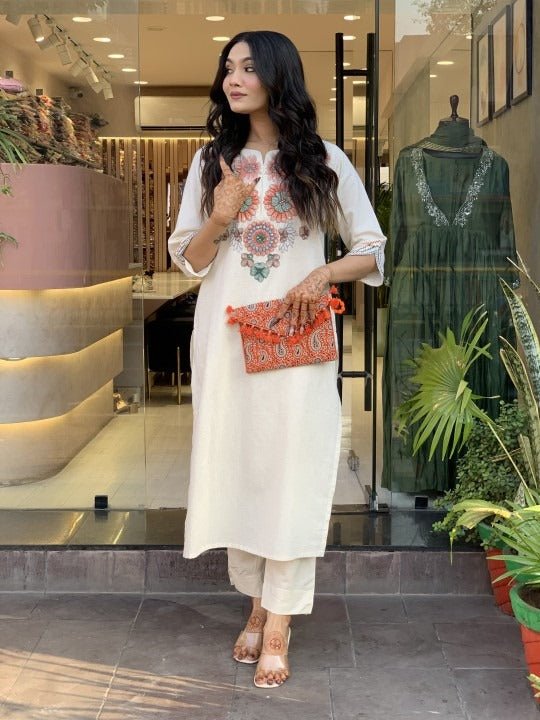 Women Cotton Off-White Flex Kurta Pant set