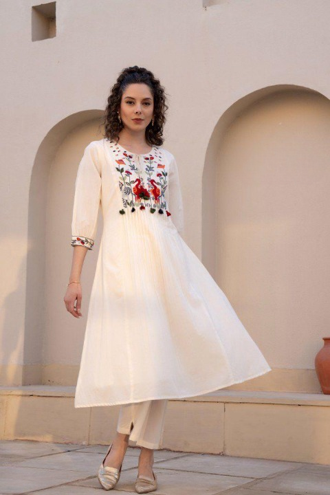 Women White Cotton Embroidery Kurta Pant set