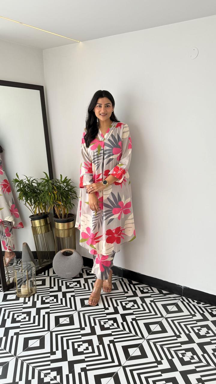 Trending White Pink Flower Cotton Kurta Pant set
