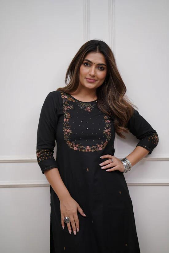 Women Trending Black Cotton Embroidery Kurta and Pant set