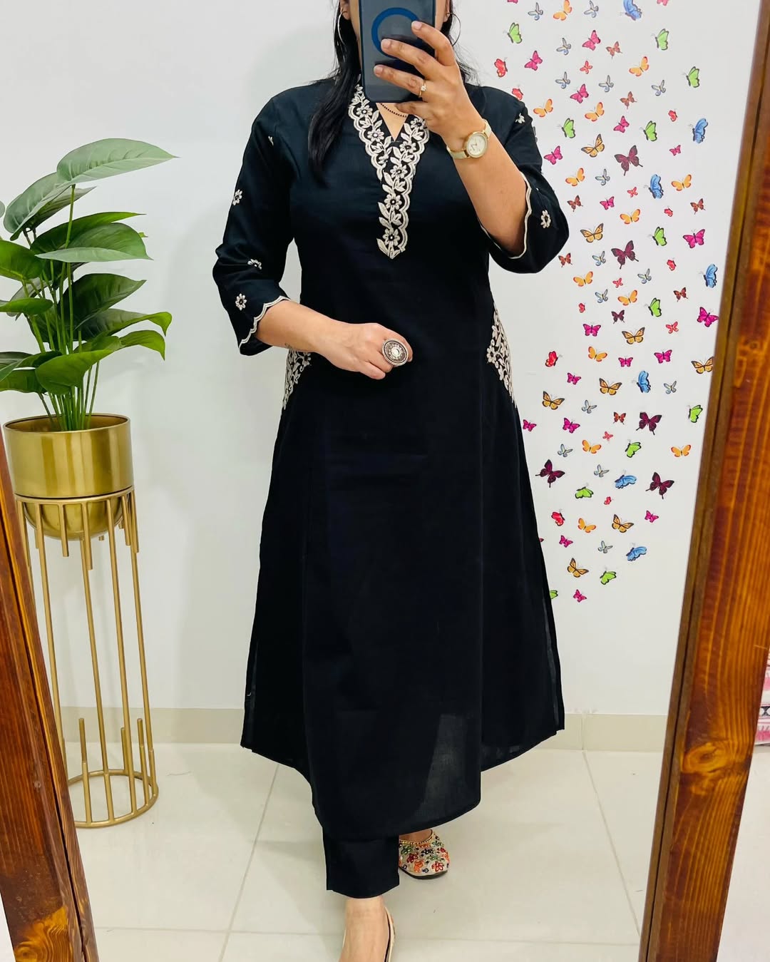 Women Black Cotton Embroidery Kurta Pant set