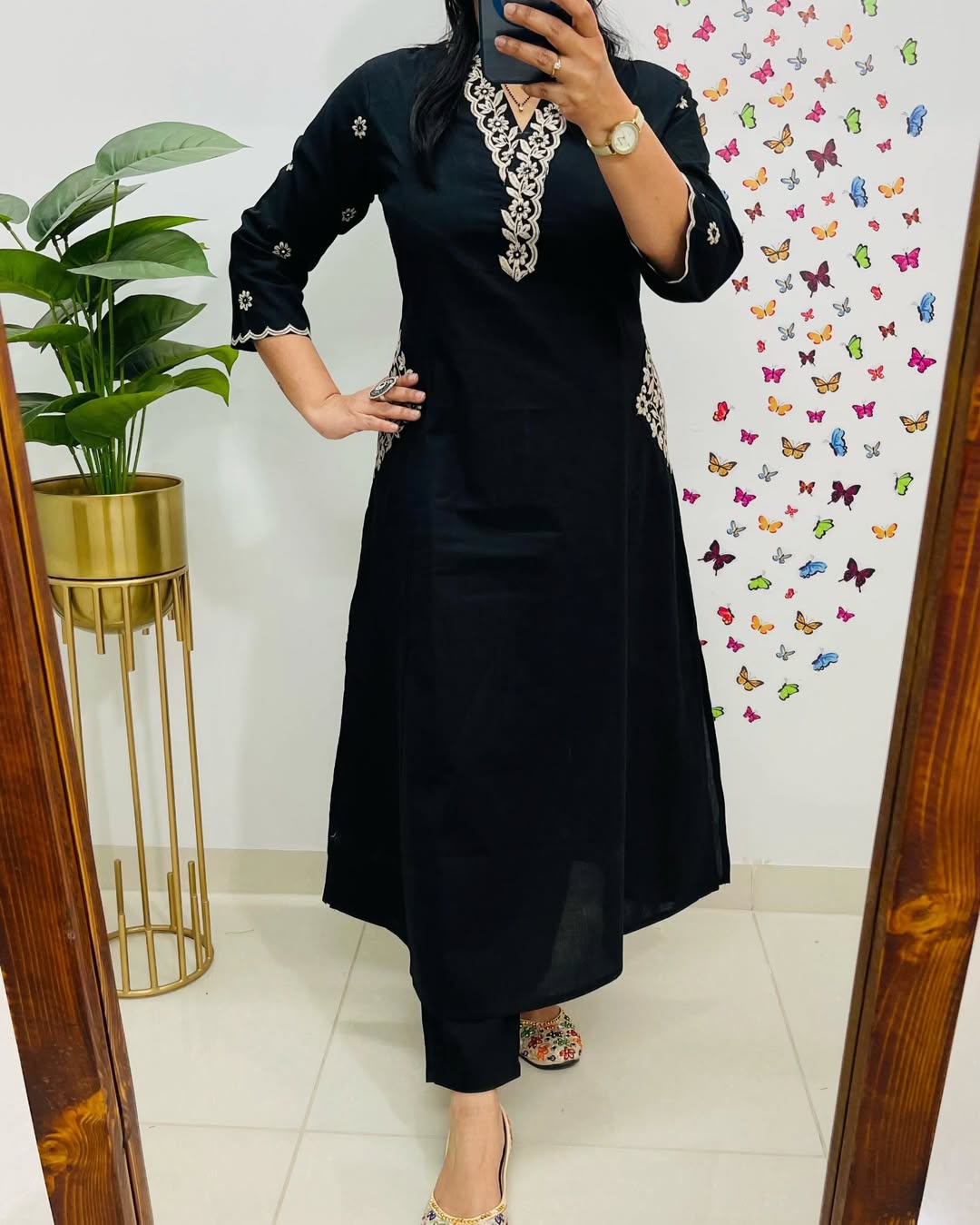 Women Black Cotton Embroidery Kurta Pant set