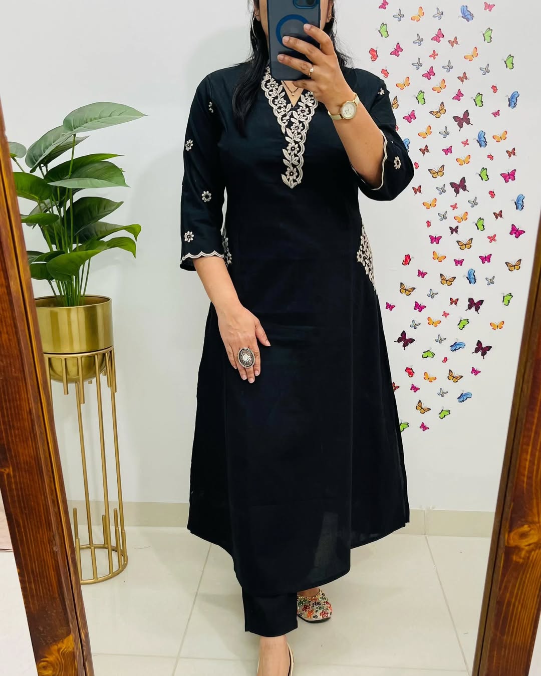 Women Black Cotton Embroidery Kurta Pant set