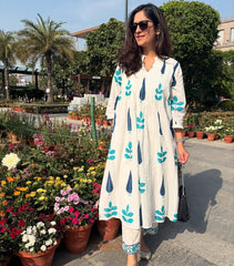 Trending Women White Cotton Kurta Pant set