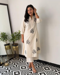 Women Off-White Cotton Embroidery Cock Kurta Pant set