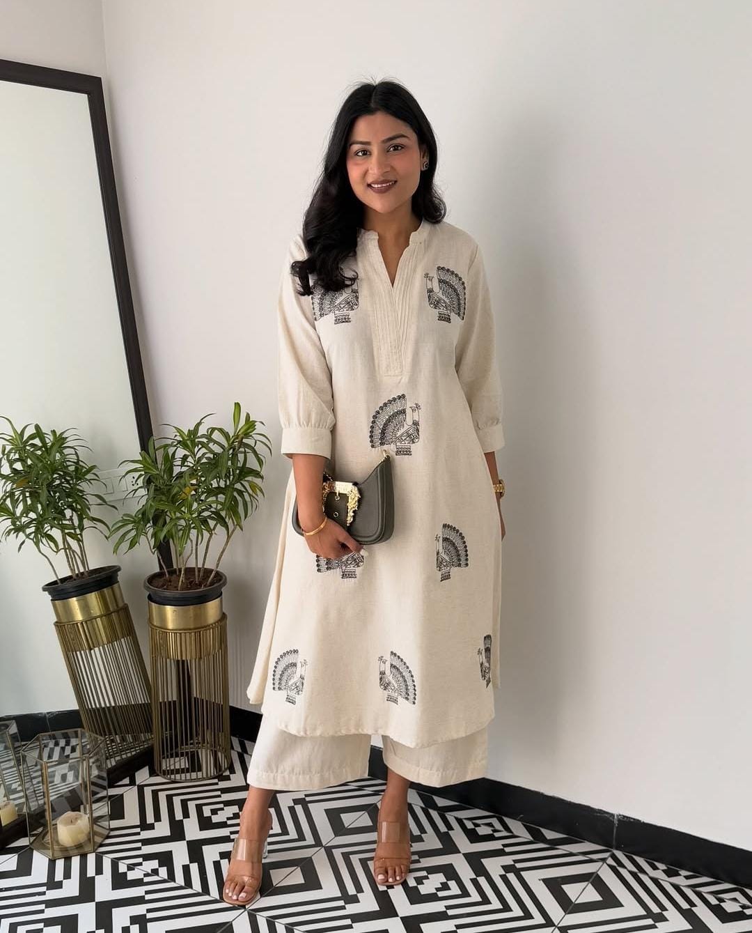 Women Off-White Cotton Embroidery Cock Kurta Pant set