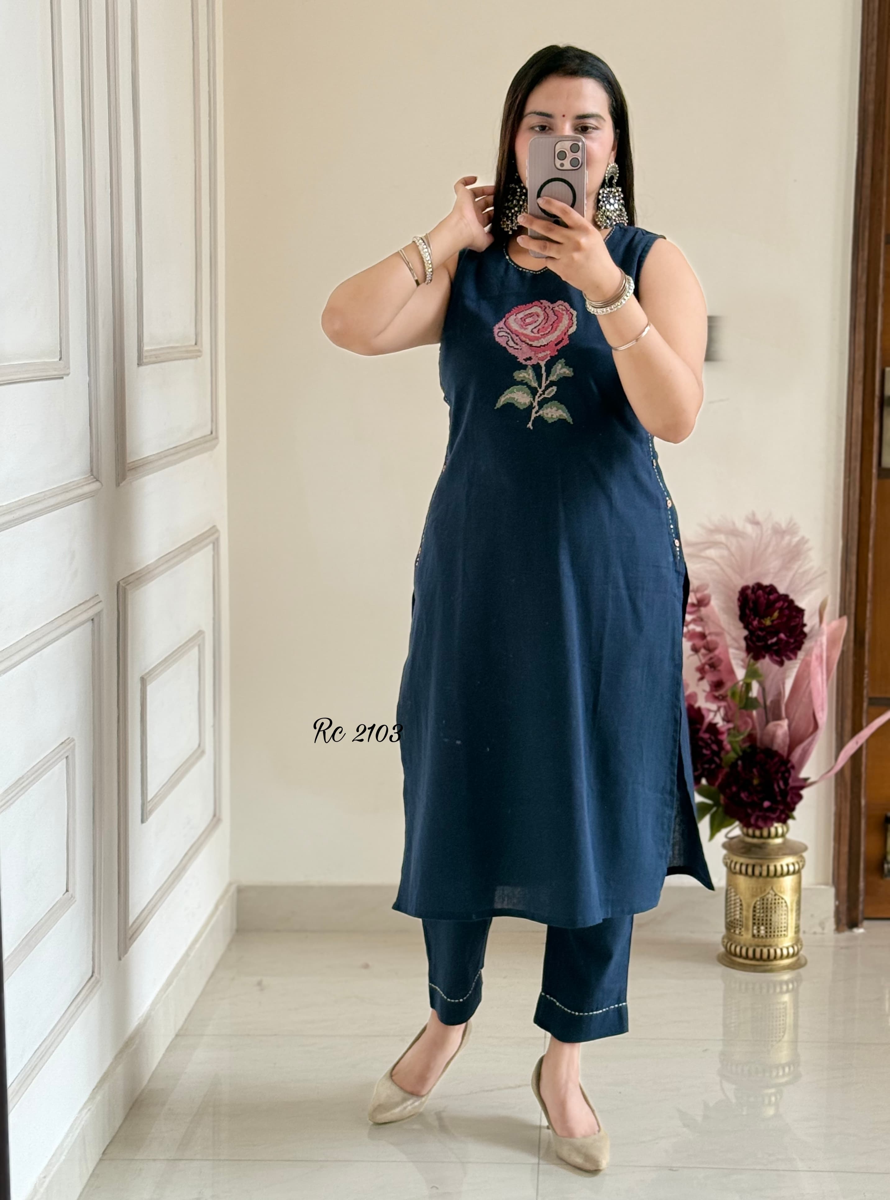 Women Blue Embroidery Rose Kurta Pant set