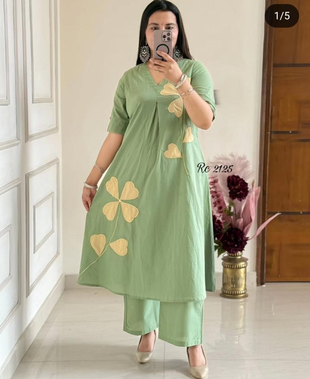 Women Pastel Green Cotton Beautiful Patch work Kurta Pant set