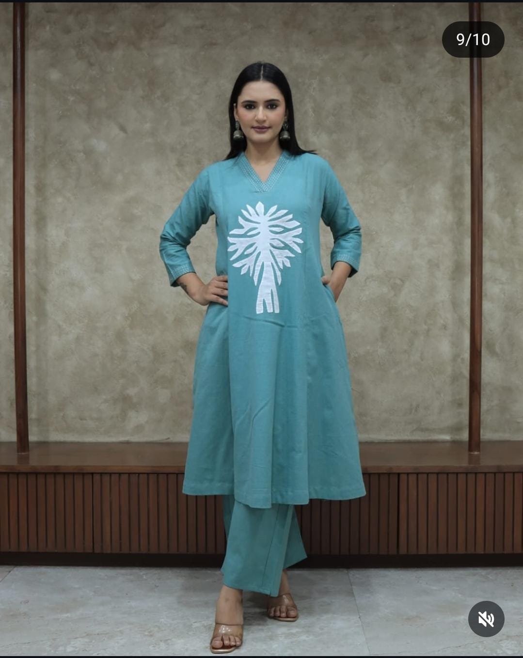 Women Blue Cotton Aplic work Kurta Pant set