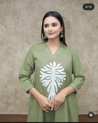 Women Green Cotton Aplic work Kurta Pant set