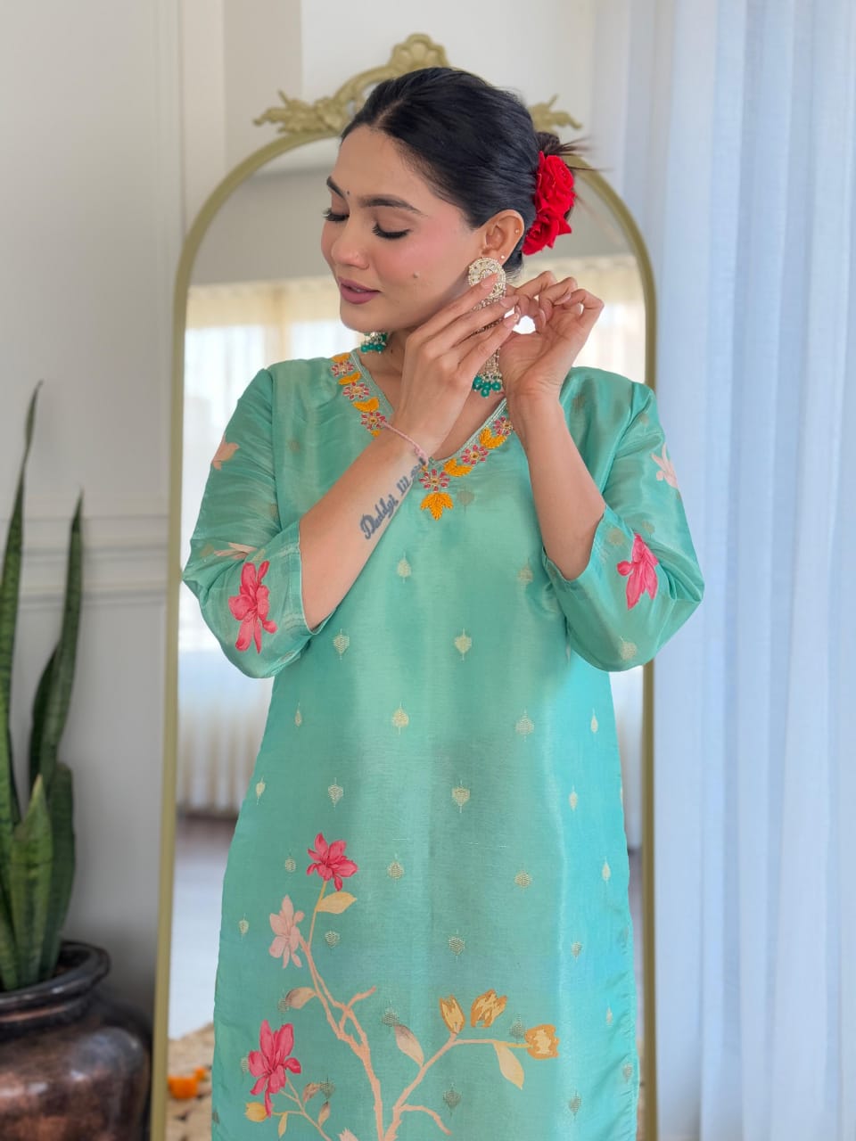 Women Mint Green Pure Simmer Jacquard Kurta Pant and Dupatta set