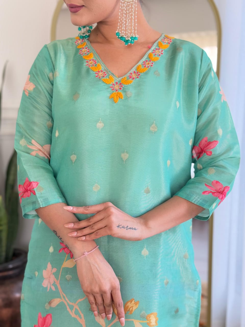 Women Mint Green Pure Simmer Jacquard Kurta Pant and Dupatta set