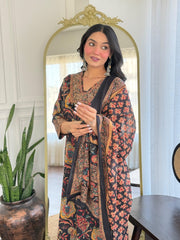 Women Multicolor Cotton Tussle Kurta Pant and Dupatta set