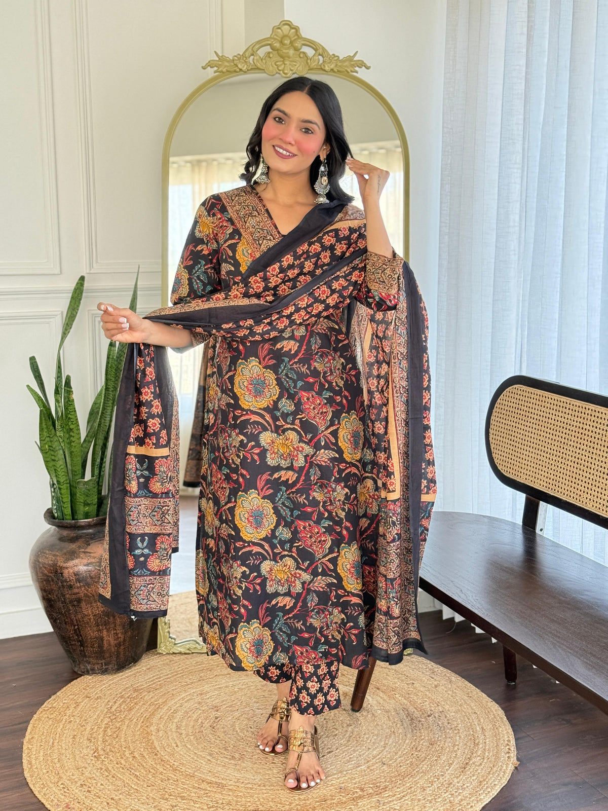 Women Multicolor Cotton Tussle Kurta Pant and Dupatta set