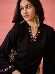 Women Black Cotton Embroidery Pocket Kurta Pant set